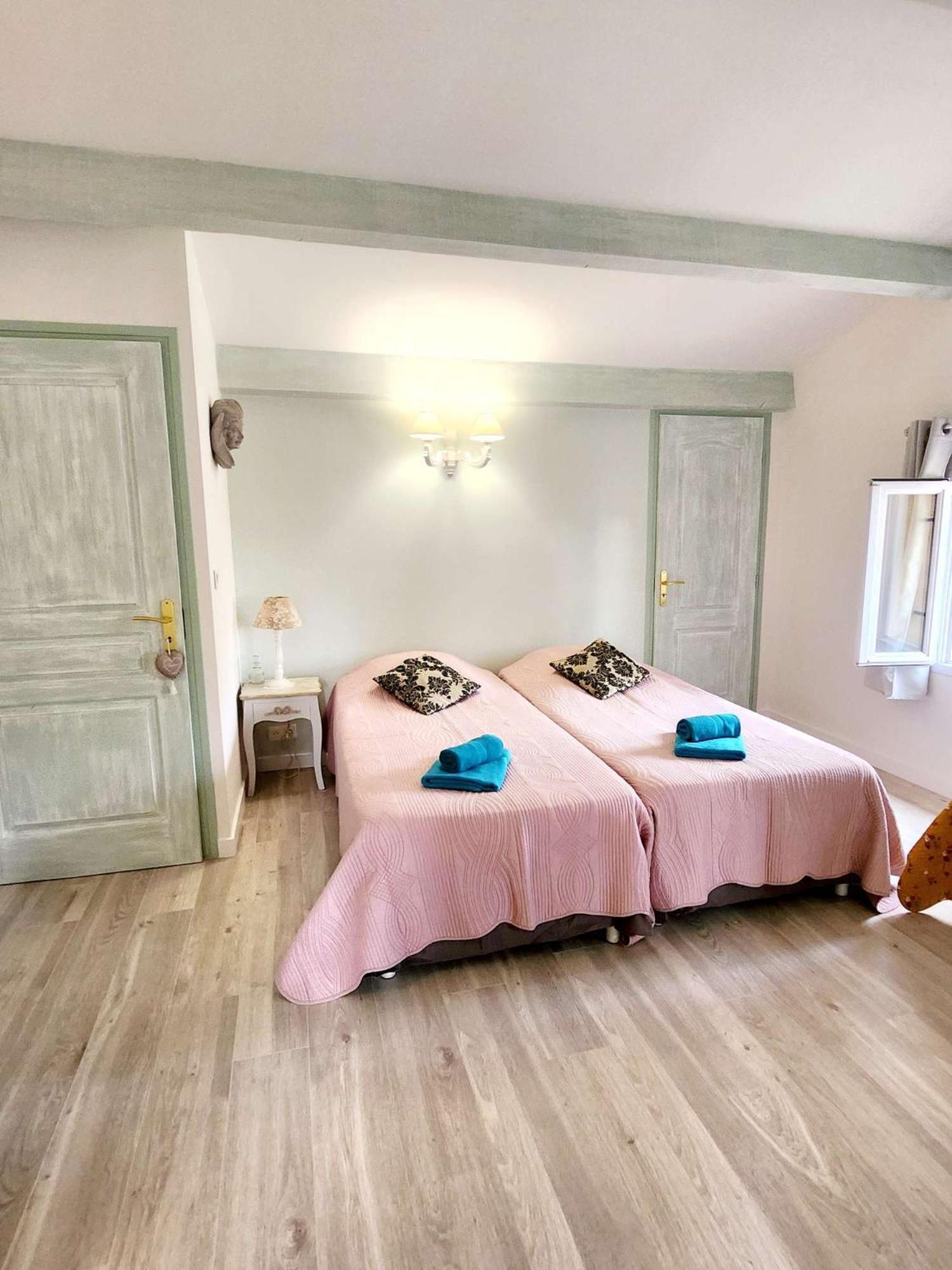 Le Clos Renaissance Oppède Exterior foto